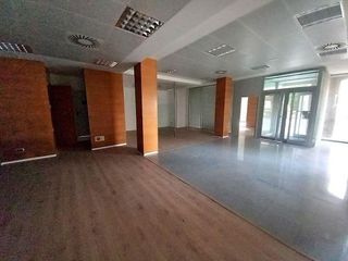 Local comercial en venta en Zona Llombai en Burriana