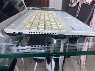 Sony VAIO VPCEB2M1E Portátil