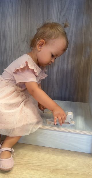 Armario infantil Montessori con perchero