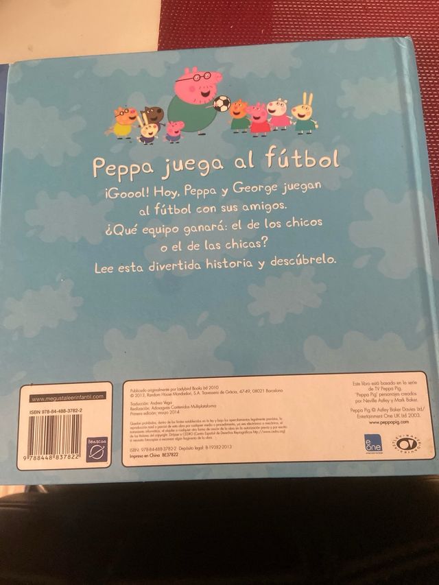 Peppa Pig. Un cuento - Peppa juega al fútbol