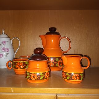 Juego de café vintage naranja y marrón