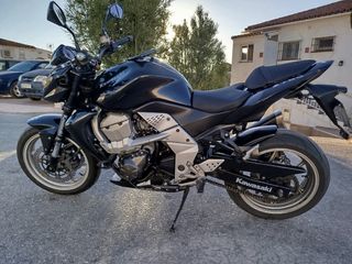 Kawasaki Z750 Negra