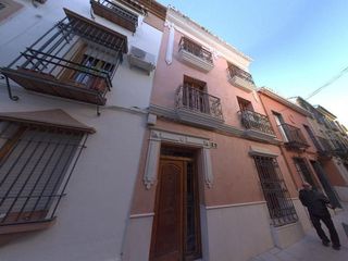 Piso en venta en Lucena