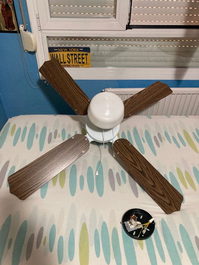 Ventilador de Techo 4 Aspas con luz