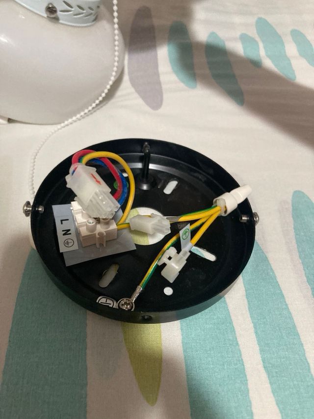 Ventilador de Techo 4 Aspas con luz