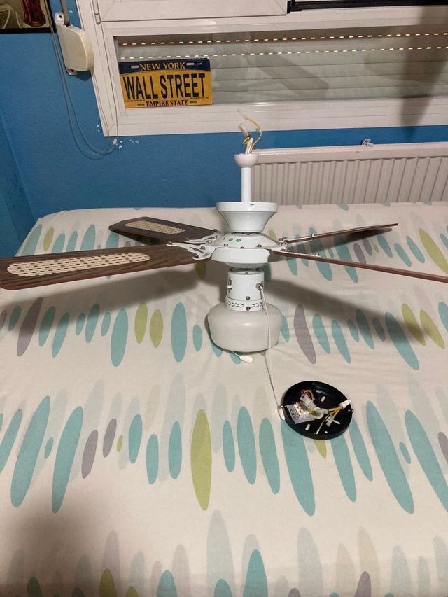 Ventilador de Techo 4 Aspas con luz