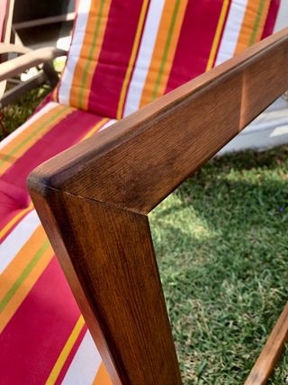 Espejo de pared con marco de madera