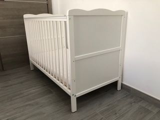 Lettino per bambini con materasso