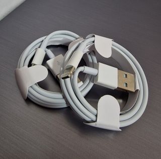 Caricabatterie originali per iPhone