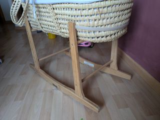 Moisés de mimbre para bebé