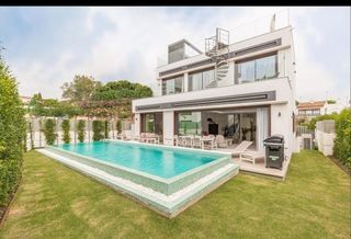 Chalet en alquiler en Lomas de Marbella Club - Puente Romano en Marbella