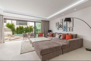 Chalet en alquiler en Lomas de Marbella Club - Puente Romano en Marbella