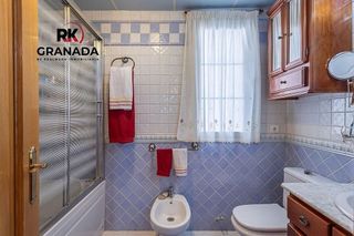 Casa adosada en venta en Peligros