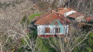 Chalet en venta en Piloña