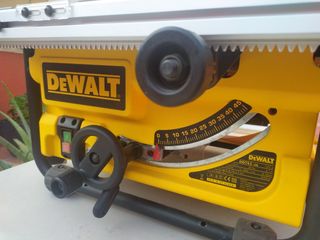 Sierra de mesa DeWalt DW745-GB