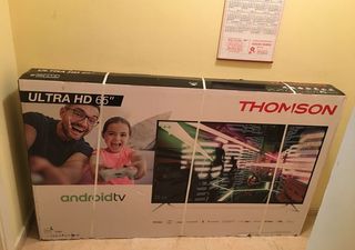 TELEVISOR THOMSON DE 65 PULGADAS PARA PIEZAS