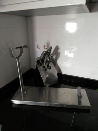 Jamonero de acero inoxidable