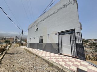 Edificio en venta en Arico