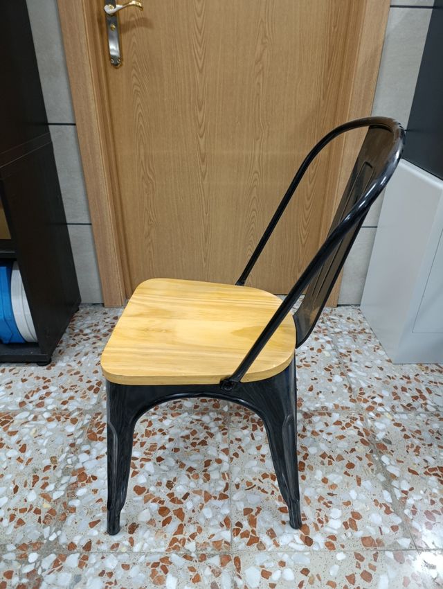 8 Sillas Torix Madera Natural Negras