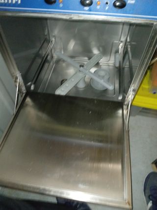 Lavavasos y Plancha
