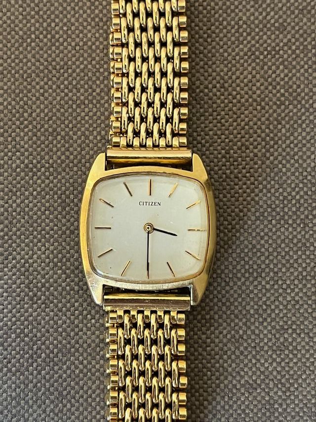 Reloj Citizen Dorado Mujer