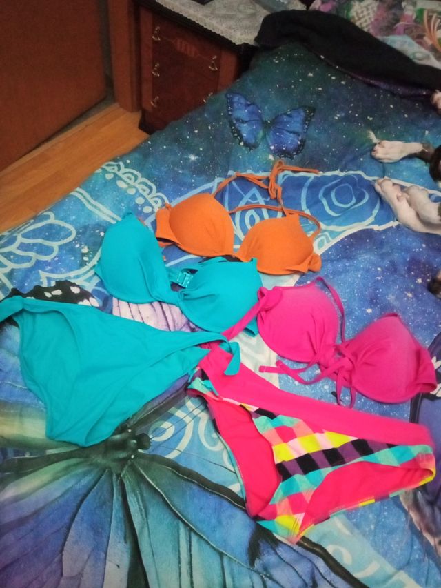 Lote de bikinis