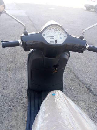 Vespa LX50 de dos tiempos