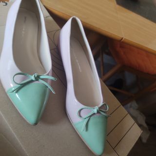 Zapatos de tacón rosa y verde talla 37