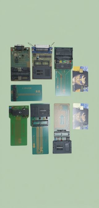 Lote de componentes electrónicos
