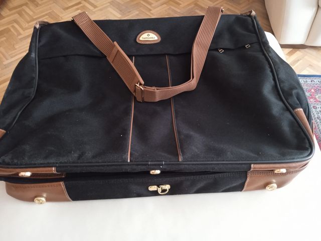 Portatrajes Samsonite Negro