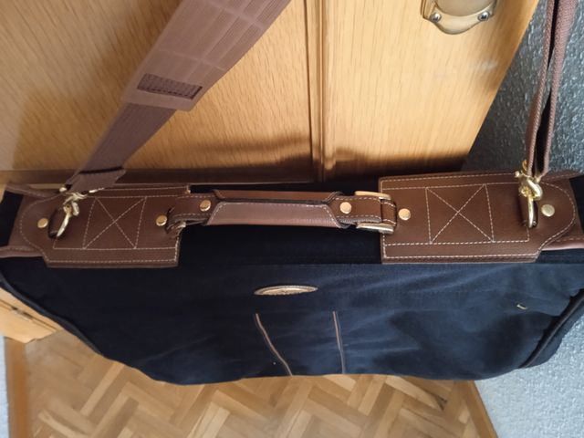 Portatrajes Samsonite Negro