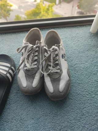  Scalpers Talla 35  y regalo chanclas adidas