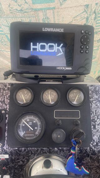 Embarcación a motor Felco Delfín 680