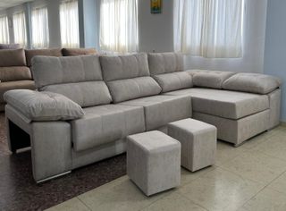 Nuevo sofa con cheslonge  con 2 puff en OFERTA!!!