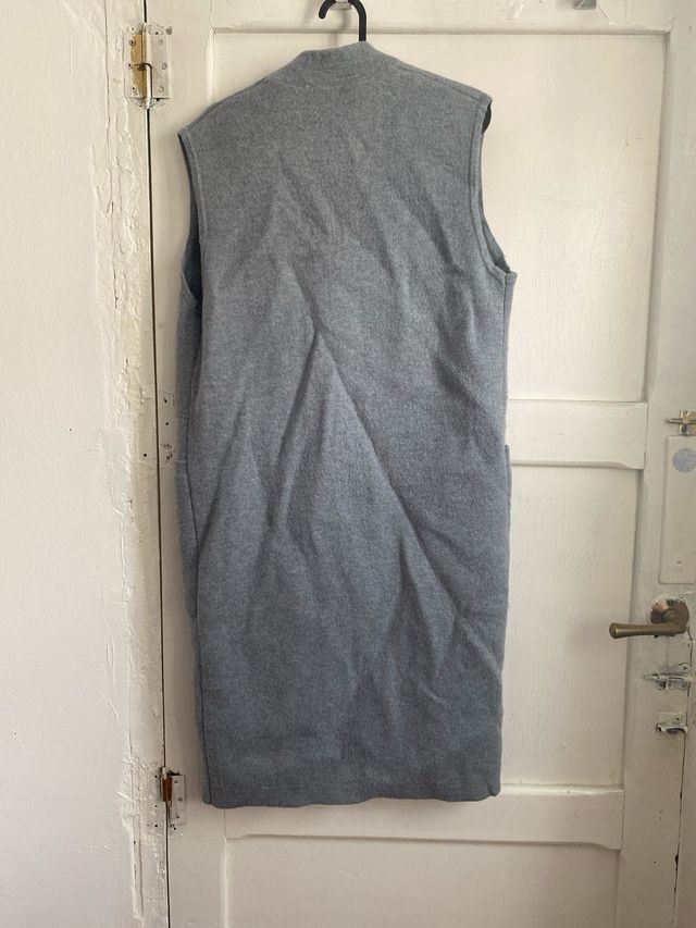 Abrigo largo sin mangas de lana de alpaca