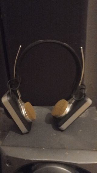 Auriculares Vintage Radio FM/AM  marca tuning