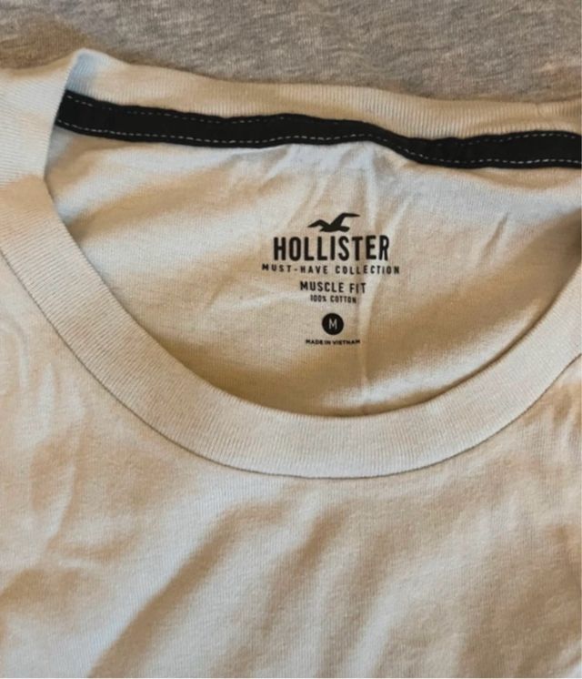 Camiseta Hollister Muscle Fit Talla M gris nueva