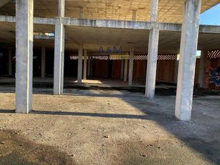 Edificio en venta en Alcalá del Río