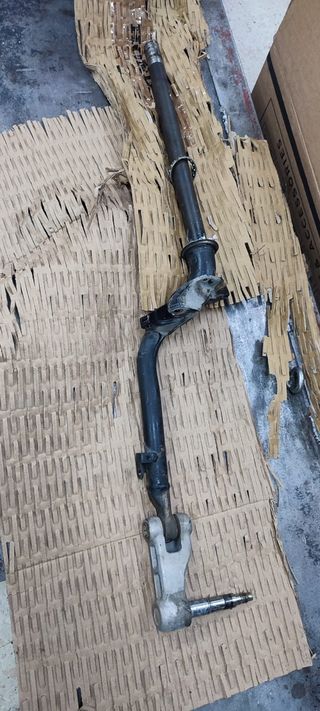 Tubo de dirección Vespa 300 (2008-2015)