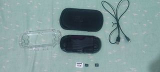 PSVita Sony Negra + Accesorios