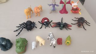 Lote de muñecos variados