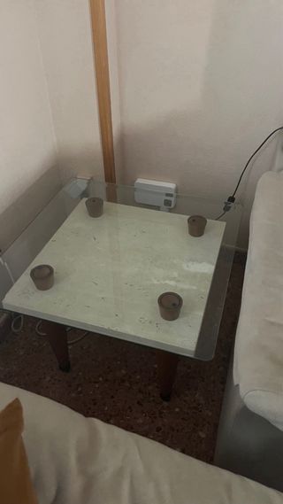Mesa auxiliar cristal y piedra
