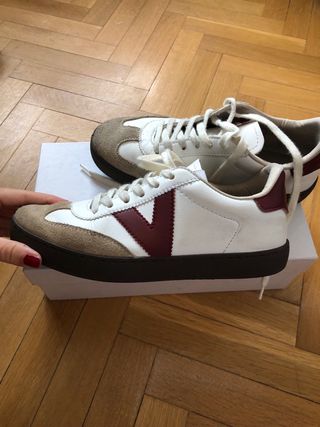 Zapatillas Victoria Piel Marrón y Blanco