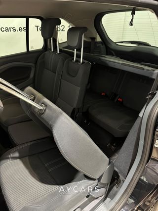 Ford Grand C-MAX 2011