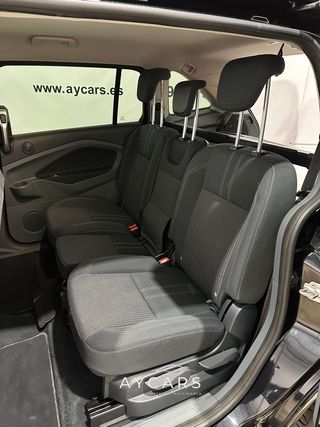 Ford Grand C-MAX 2011