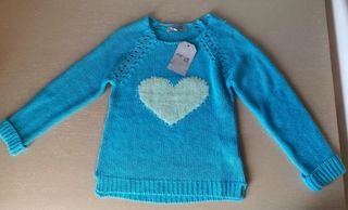 Jersey azul con corazón talla 4 nuevo 