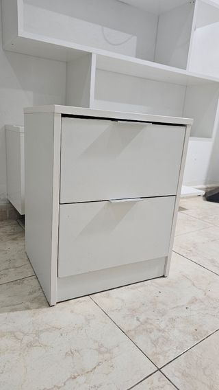 Cajonera o mesita de noche