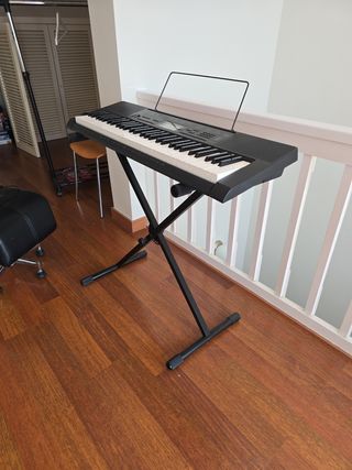 Teclado Casio CTK-3200 + soporte