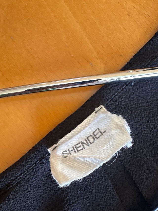 Blusa Negra Bordada Talla L