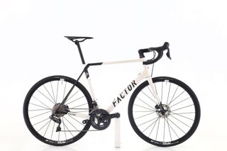 Bicicleta Factor O2 Di2 11V talla 58 Reacondicionada